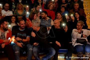 Acto de presentación de la murga teldense Los Nietos de Sarymanchez en el Teatro Víctor Jara de Vecindario (Foto Francisco Javier Santana)